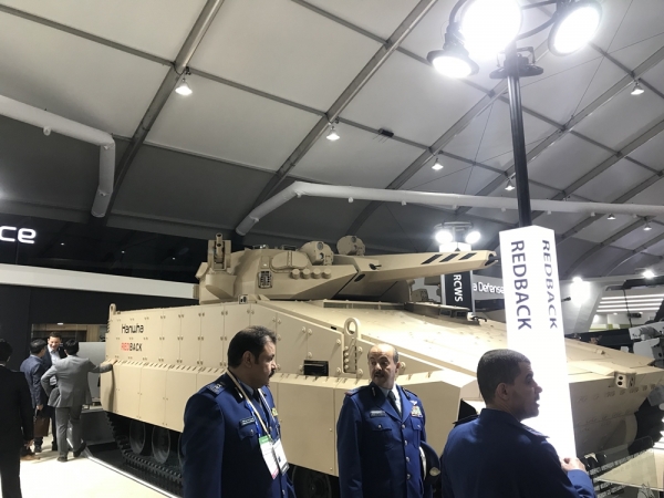 지난 15일부터 20일 까지 경기 성남 서울공항에서 열린 '서울 아덱스 2019'에 전시된 레드백 장갑차.(사진=윤은식 기자)