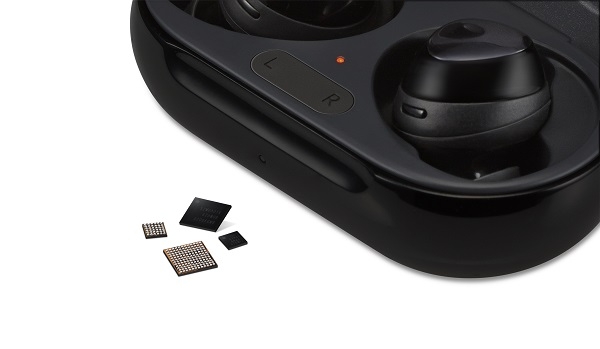 무선이어폰용 통합 전력관리칩. (사진=삼성전자)