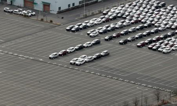 텅텅 빈 완성차 대기장 (사진=연합뉴스)