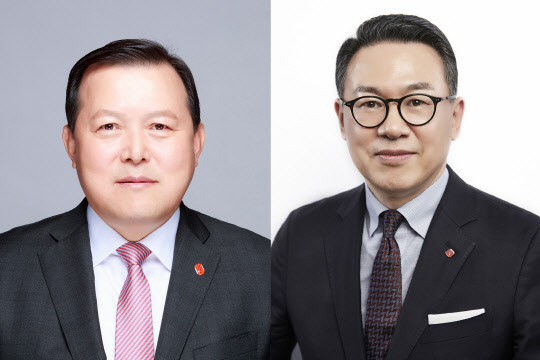 황각규(왼쪽) 롯데지주 부회장과 신임 부회장에 내정된 이동우(오른쪽) 롯데하이마트 대표. (사진=롯데지주)