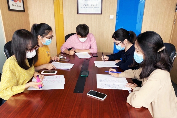 CJ대한통운은 '뉴노멀 재능기부활동'의 일환으로 '책 읽는 외국어 마을'을 실시했다고 17일 밝혔다. (사진=CJ대한통운)