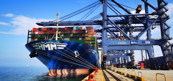 HMM 상트페테르부르크호. (사진=HMM)