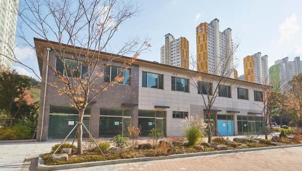 창원월영 '마린애시앙' 단지 내 상가 2동 전경.(사진=부영주택)