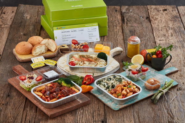 진에어의 지니치킨 더리얼. (사진=진에어)