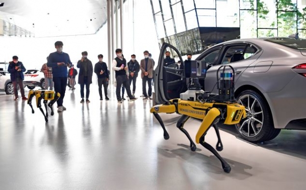 4족 보행 로봇개 스팟 (사진= 현대자동차, 권진욱 기자)