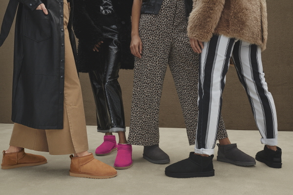 어그의 클래식 울트라 미니 제품. (사진=신세계면세점)