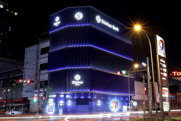 신한캄보디아은행 전경 (사진=신한은행)