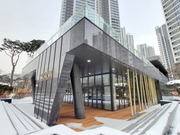 과천 위버필드 제로에너지 건물 모습. (사진=SK건설)