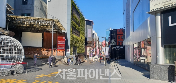 코로나19로 한산한 명동.(사진=나민수 기자)