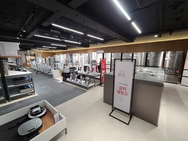 전자랜드 파워센터 쌍문점 내부. 다양한 가전을 비교 체험할 수 있도록 공간을 구성했다. (사진=전자랜드)