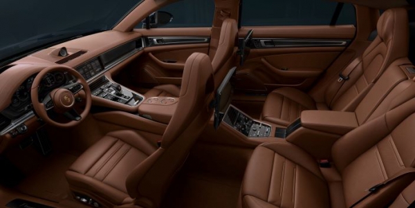 신형 파나메라 4 이그제큐티브 인테리어 모습. (사진= 포르쉐코리아)