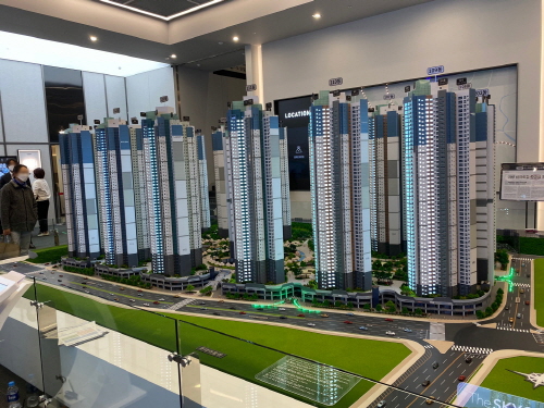 김해율하 더스카이시티 모형도. (사진=두산건설)