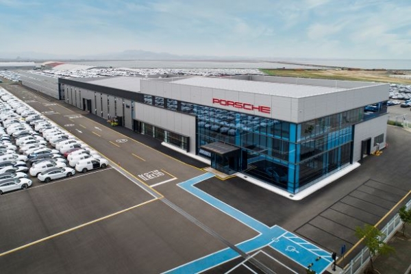 포르쉐코리아가 지난 26일 경기도 평택시에 포르쉐 전용 차량물류센터(VPC)를 신규 오픈했다. (사진= 포르쉐코리아)