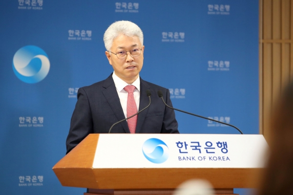 박양수 한국은행 경제통계국장이 9일 서울 중구 한국은행에서 열린 '2021년 1분기 국민소득(잠정)' 설명회에서 발표하고 있다. (사진= 한국은행)