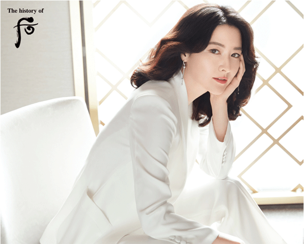 궁중 화장품 브랜드 '더 히스토리 오브 후'의 모델 이영애 (사진=LG생활건강) 