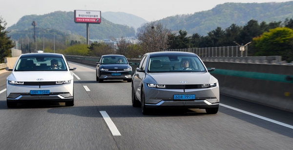 현대차 순수 전기차 아이오닉5 주행모습. (사진= 현대차)
