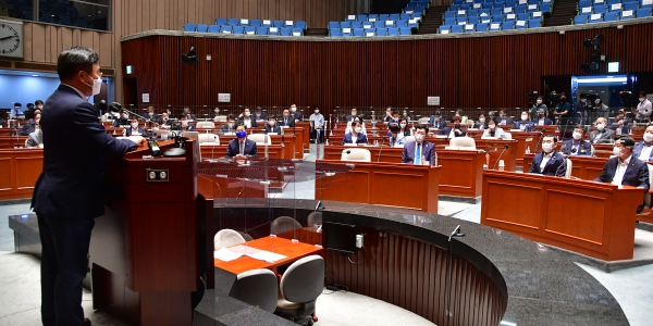 윤호중 더불어민주당 원내대표가 18일 서울 여의도 국회에서 열린 부동산 세제 관련 정책의원총회에서 발언하고 있다. (사진=연합뉴스)