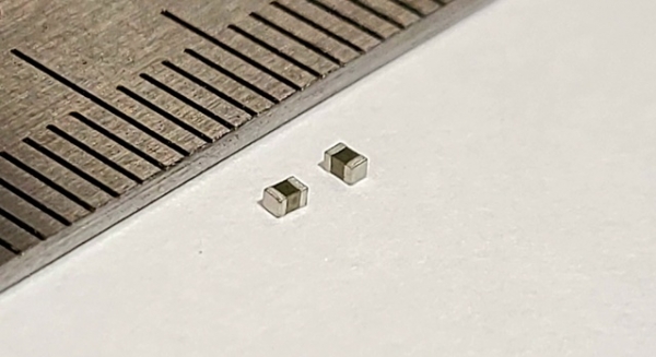 1005 규격 MLCC (사진=삼성전기)