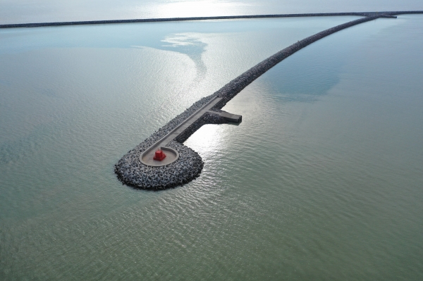 이라크 알 포 방파제 전경. (사진=대우건설)