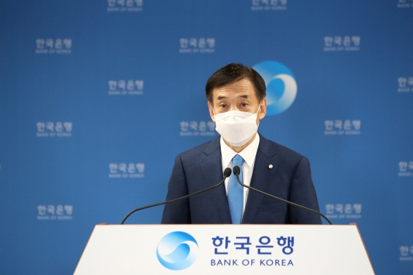 이주열 한국은행 총재가 지난 15일 오전 서울 중구 한국은행에서 열린 통화정책방향 기자간담회에서 발언하고 있다. (사진=한국은행)