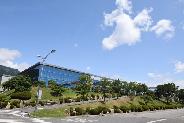 삼성SDI 울산사업장 내 전기차와 ESS용 배터리를 생산하는 전지2동. (사진=삼성SDI)