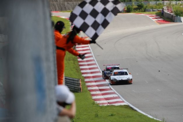 레이스 장면 (사진= J.P WORKS)