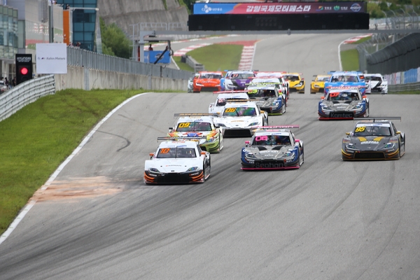 삼성화재 6000클래스 3라운드 결승전 스타트 장면. (사진= J.P WORKS)