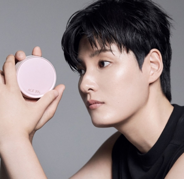 에이지투웨니스 배구 국가대표 김희진 선수 화보 (사진=애경산업)