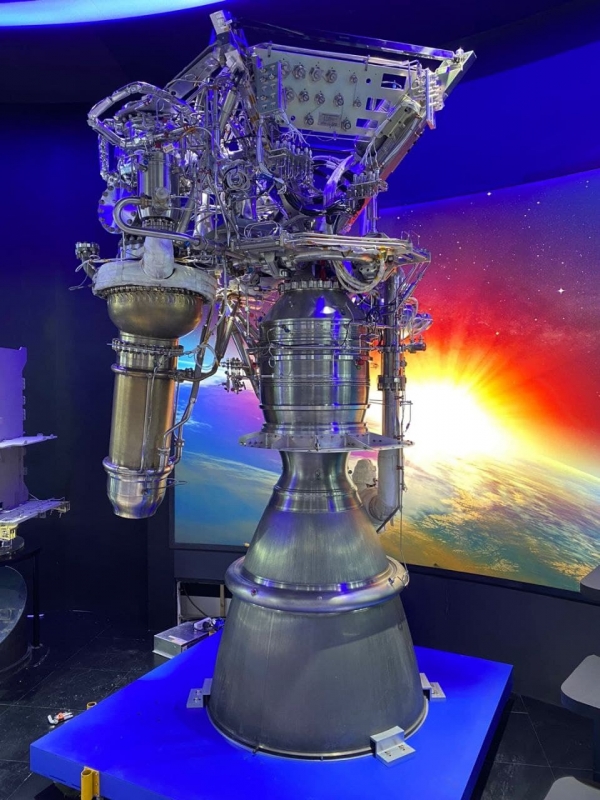 누리호의 75톤 액체로켓 엔진 실물 (사진=㈜한화)