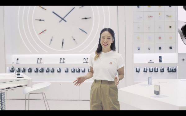 언팩 행사에서 발표하는 박유니 삼성전자 무선사업부 프로. (사진=삼성전자)