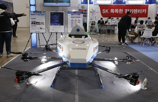 아주자동차대학 학생들이 제작에 참여한 UAM 수직 이착륙 플라잉카 (사진= 권진욱 기자)