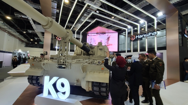 이집트 방산전시회(EDEX) 2021에서 한화디펜스의 K9 자주포가 전시돼있다. (사진=한화디펜스)