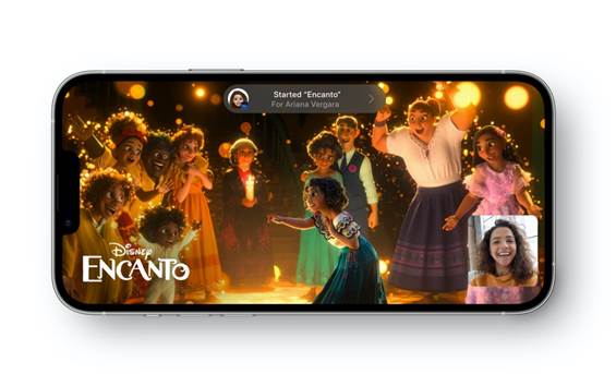 '디즈니+'에서 애플 '쉐어플레이' 기능을 이용하는 모습. (사진=월트디즈니 컴퍼니)