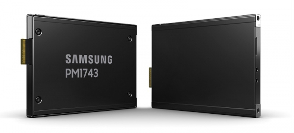 삼성전자 PCIe 5 SSD 'PM1743' (사진=삼성전자)
