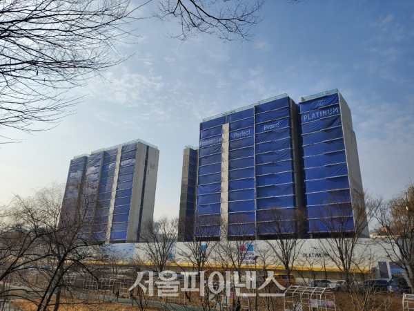 서울 송파구 오금동에 위치한 오금 아남 아파트의 모습. 이를 리모델링 해 송파더플래티넘 328가구로 탈바꿈한다. (사진=이서영 기자)