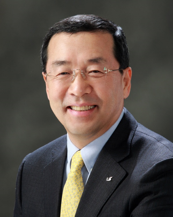 구자홍 LS그룹 초대 회장