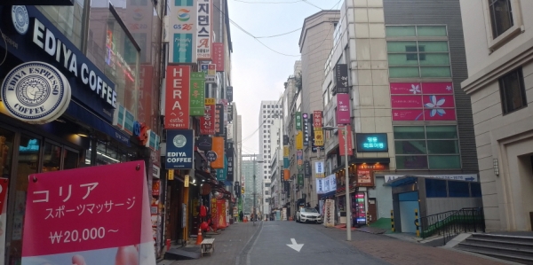 대낮에도 한산한 명동 골목. (사진=서울파이낸스)