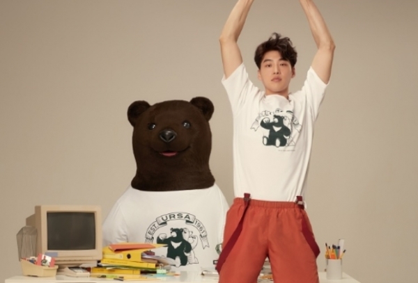 우루사x지이크 패션 상품 화보 (사진=대웅제약)<br>