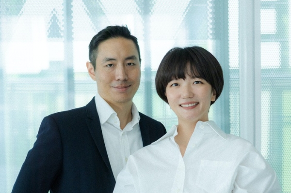 최수연 CEO(오른쪽)와 김남선 CFO. (사진=네이버)