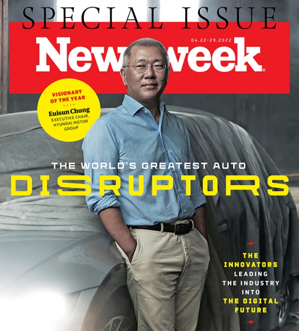 글로벌 유력 시사주간지 뉴스위크는 12일(현지시간) ‘세계 자동차산업의 위대한 파괴적 혁신가들’ 특집호를 발간했으며, 표지인물로 등장시킨 정의선 현대자동차그룹 회장의 혁신행보 등을 커버스토리로 다뤘다. (사진=현대차그룹)
