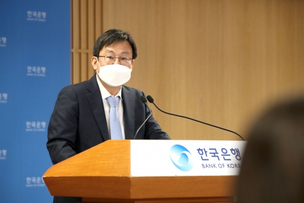 주상영 금융통화위원(의장 직무대행)이 14일 오전 서울 중구 한국은행에서 열린 통화정책방향 기자간담회에서 발언하고 있다. (사진= 한국은행)