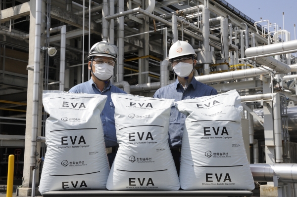 재활용 폴리에틸렌 소재로 제조한 한화솔루션 산업용 포장백 (사진=한화솔루션)