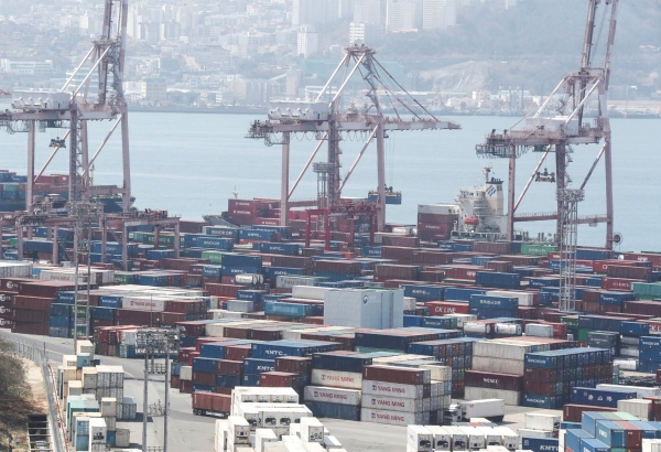 부산항 신선대부두. (사진= 연합뉴스)<br>