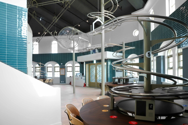 CJ올리브네트웍스 스마트스토어 솔루션이 적용된 부산 롯데월드 라라코스트 매장 모습. (사진=CJ올리브네트웍스)