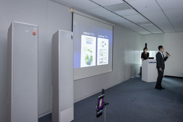 노수혁 삼성전자 생활가전사업부 상무가 28일 서울 중구 태평로빌딩에서 열린 기자간담회에서 무풍에어컨 제품과 기술을 설명하고 있다. (사진=삼성전자)