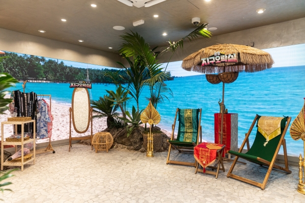 서울시 강남대로에 위치한 일상비일상의틈 내 '뿅뿅 지구오락실' 전시관 전경. (사진=LG유플러스)