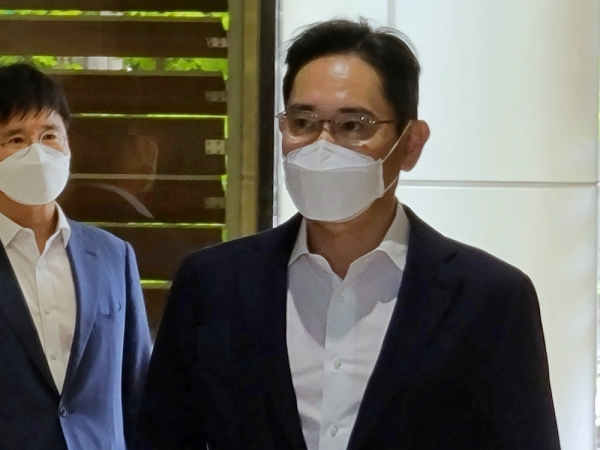 이재용 삼성전자 부회장이 7일 서울 강서구 서울김포비즈니스항공센터(SGBAC)에서 유럽으로 출장을 떠나기 위해 출국하고 있다. (사진=박시형 기자)