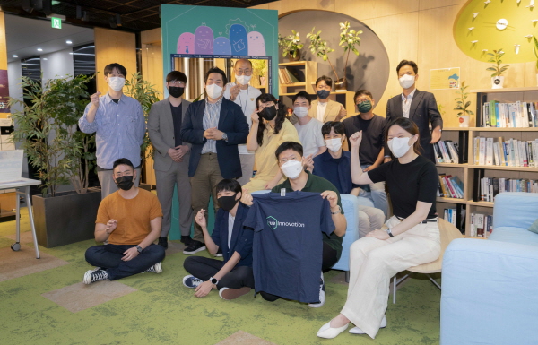 트루 이노베이션 을지로랩에서 열린 오리엔테이션에 참가한 14개 스타트업의 모습. (사진=SK텔레콤)