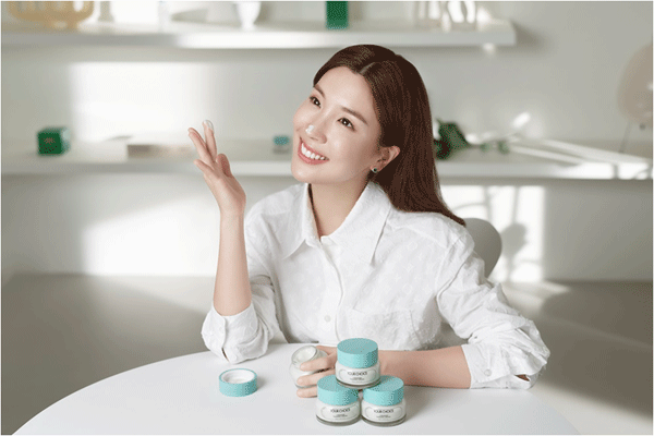 함영준 오뚜기 회장 맏딸 함연지, 화장품 광고 모델 됐다 - 뉴스 썸네일 이미지