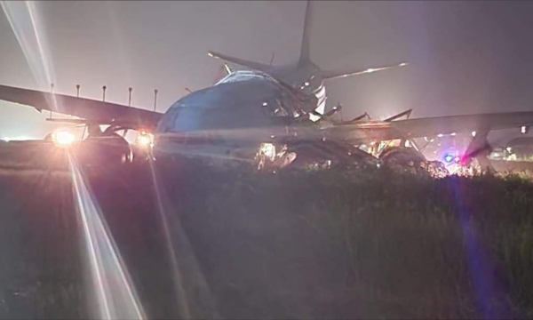 23일(현지시간) 오후 11시 7분 필리핀 세부 막탄 공항에서 발생한 대한항공 여객기의 활주로 이탈 사고 현장. (사진=연합뉴스)